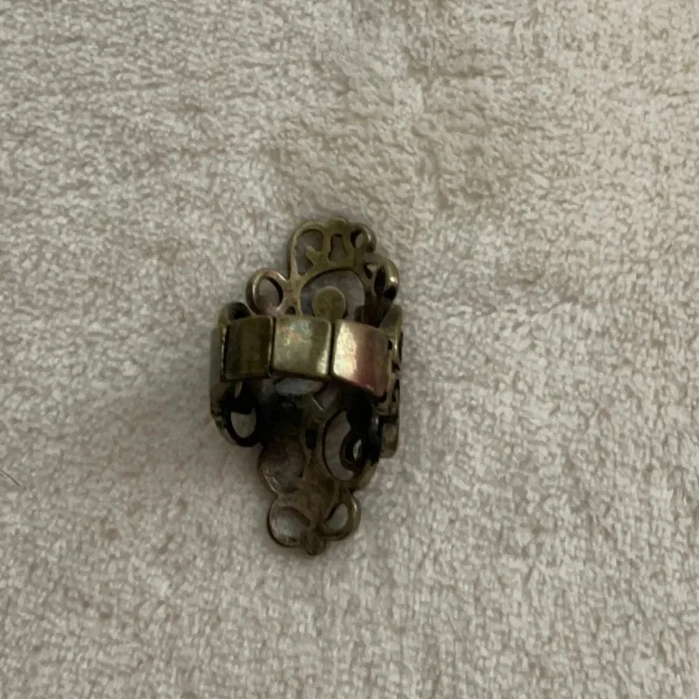 RING - Picture 5 of 5